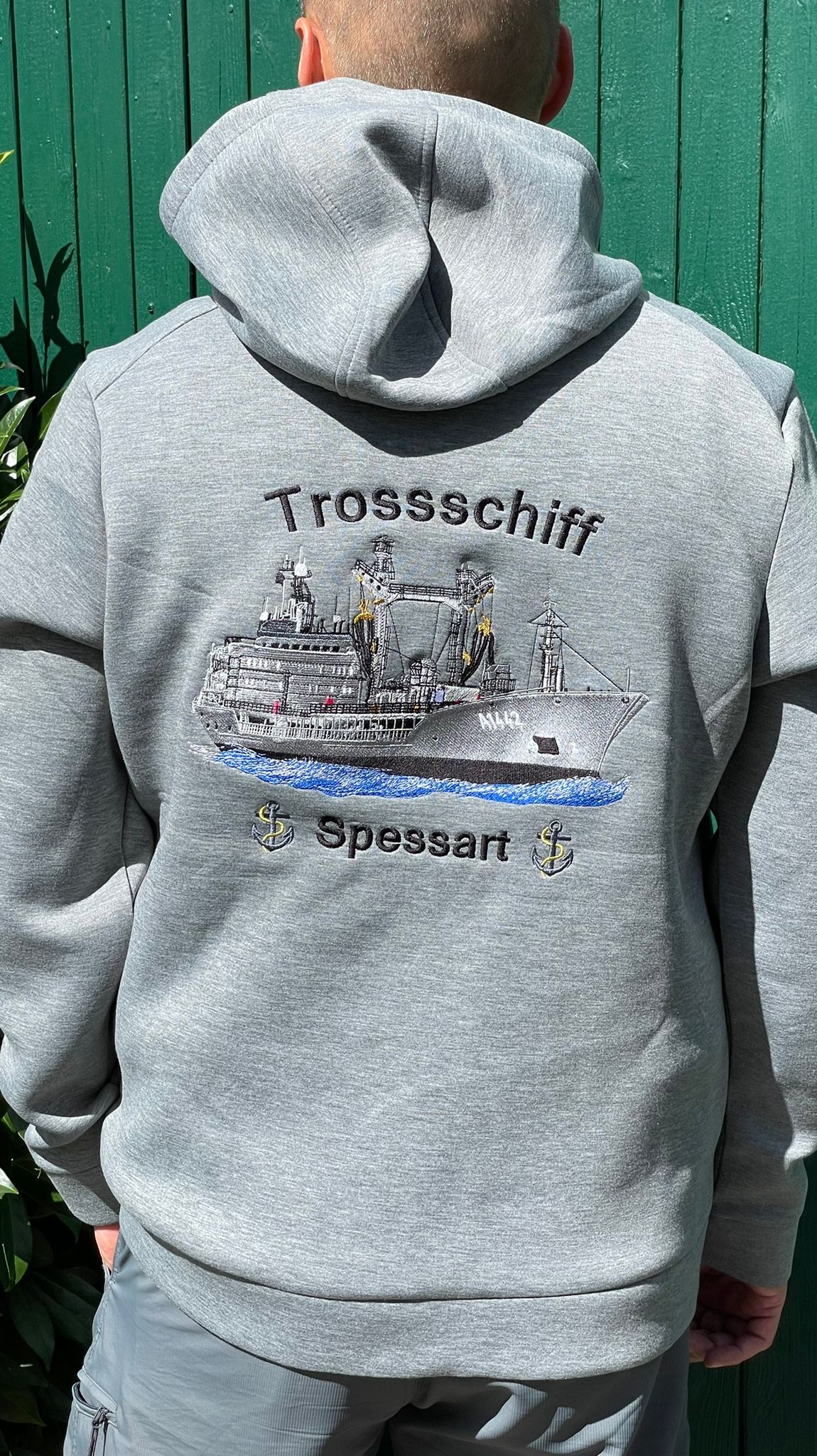 11.55 Kleiderkammer