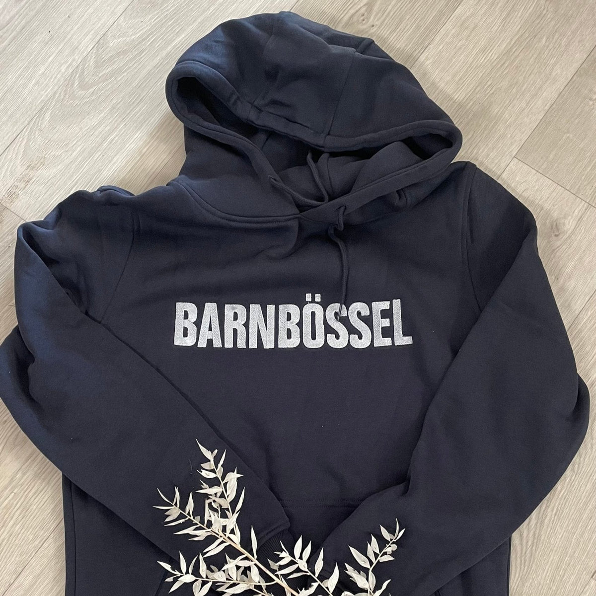 Hoodie mit Ortsnamen : z.B. BARNBÖSSEL bestickt